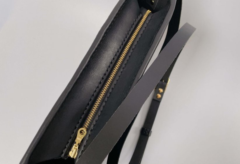 Kabelka Ema Black