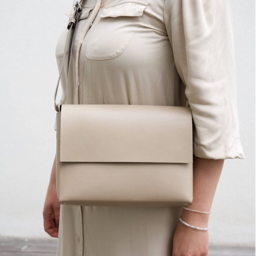 Kabelka Neli Taupe - Barva kování: Stříbrné kování