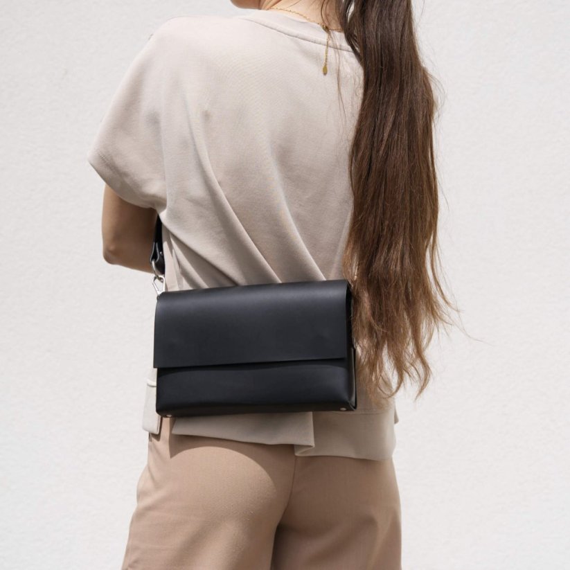 Kabelka Vega Black